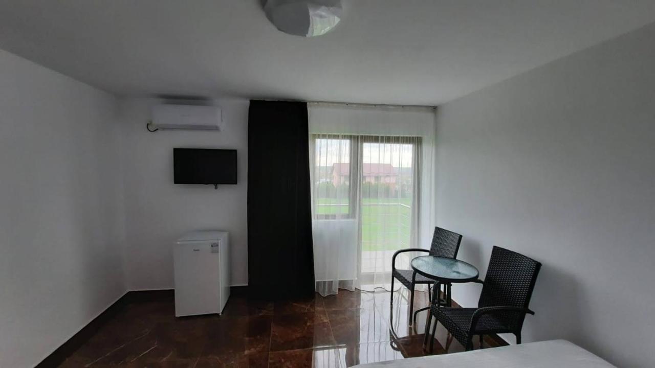 Pensiunea Maria Hotell Tuzla Exteriör bild